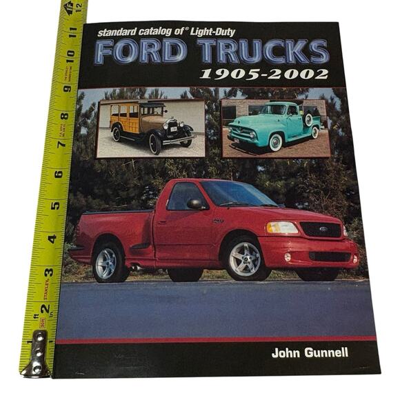 EUC 2003 "Standard Catalog of Light Duty Ford Trucks 1905-2002" By John Gunnell - Picture 3 of 13